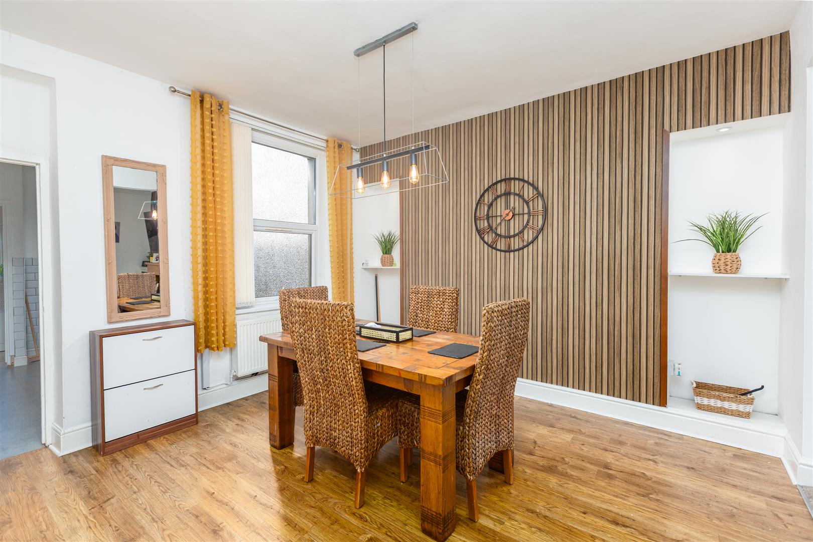 Middle Road, Cwmbwrla, Swansea, SA5 8HE